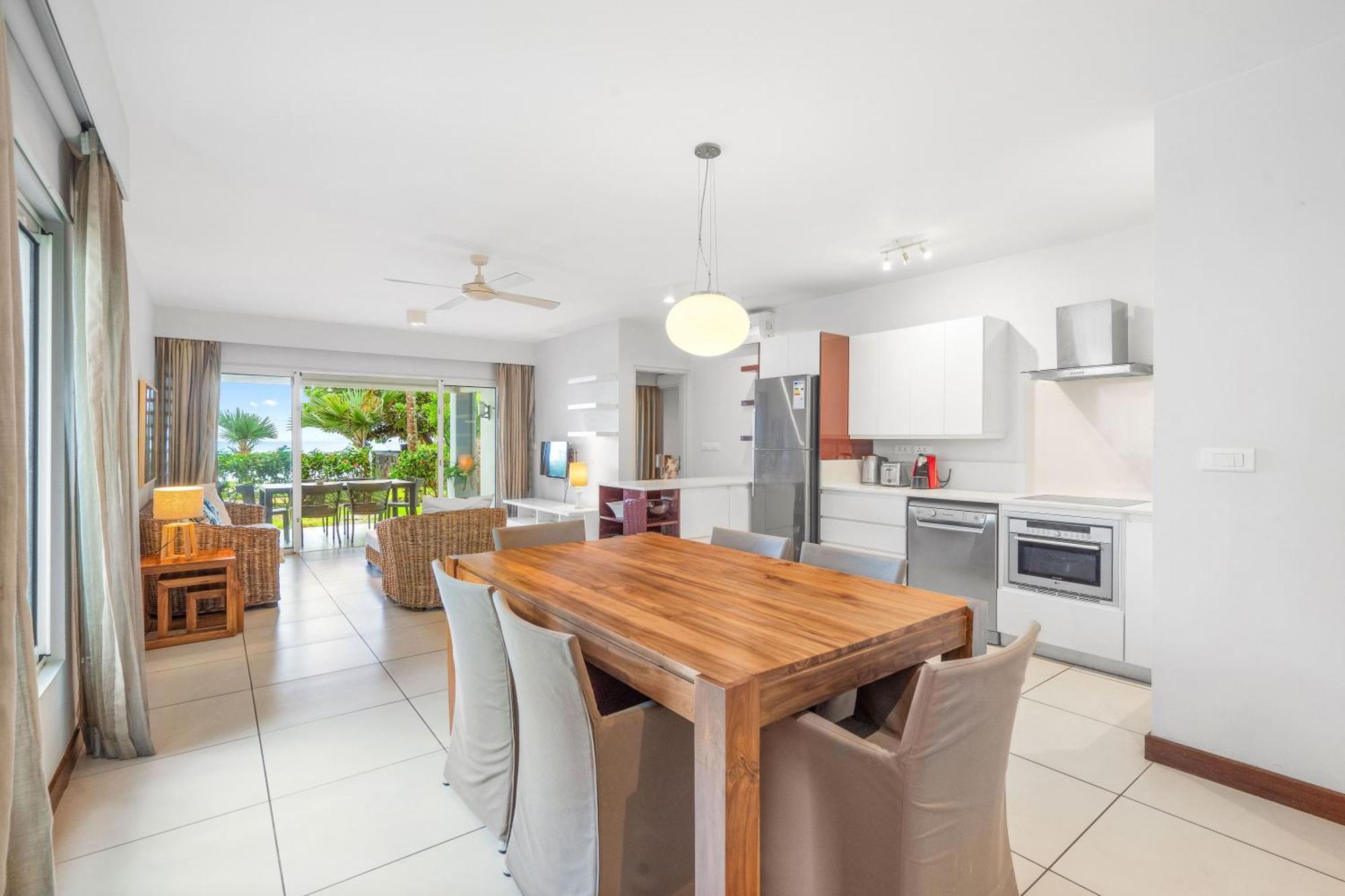 Kanope Bay - Holiday Beachfront Apartments Pointe aux Biches Kültér fotó