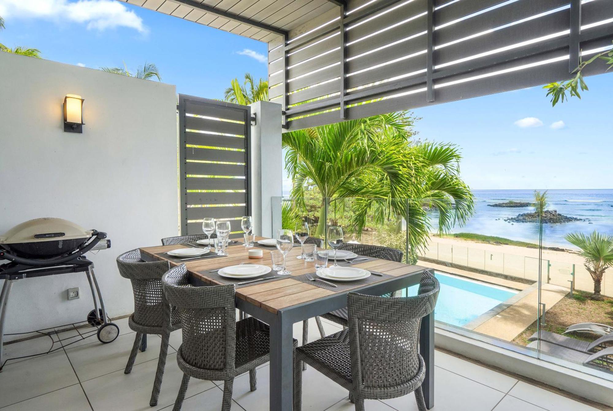 Kanope Bay - Holiday Beachfront Apartments Pointe aux Biches Kültér fotó