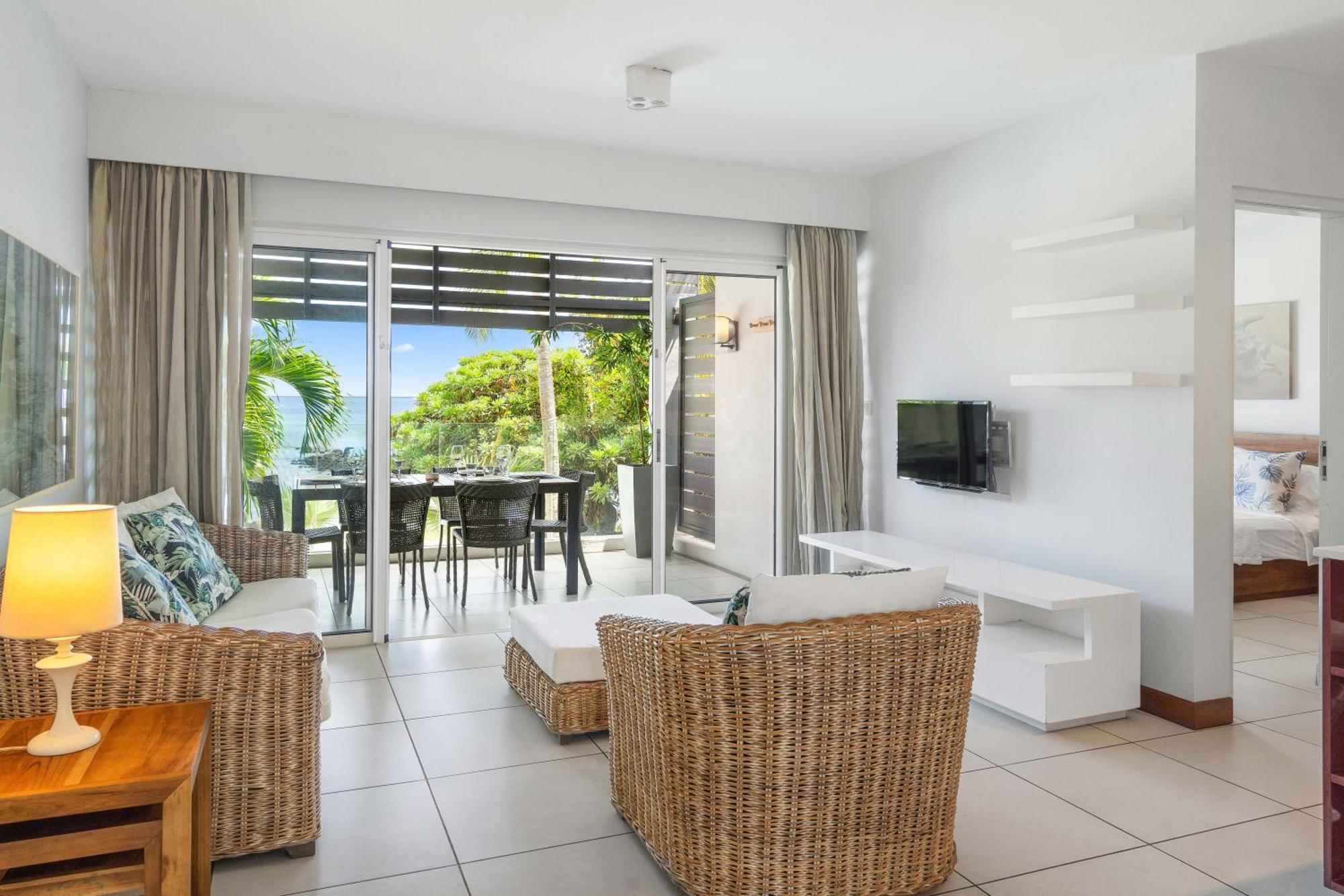 Kanope Bay - Holiday Beachfront Apartments Pointe aux Biches Kültér fotó