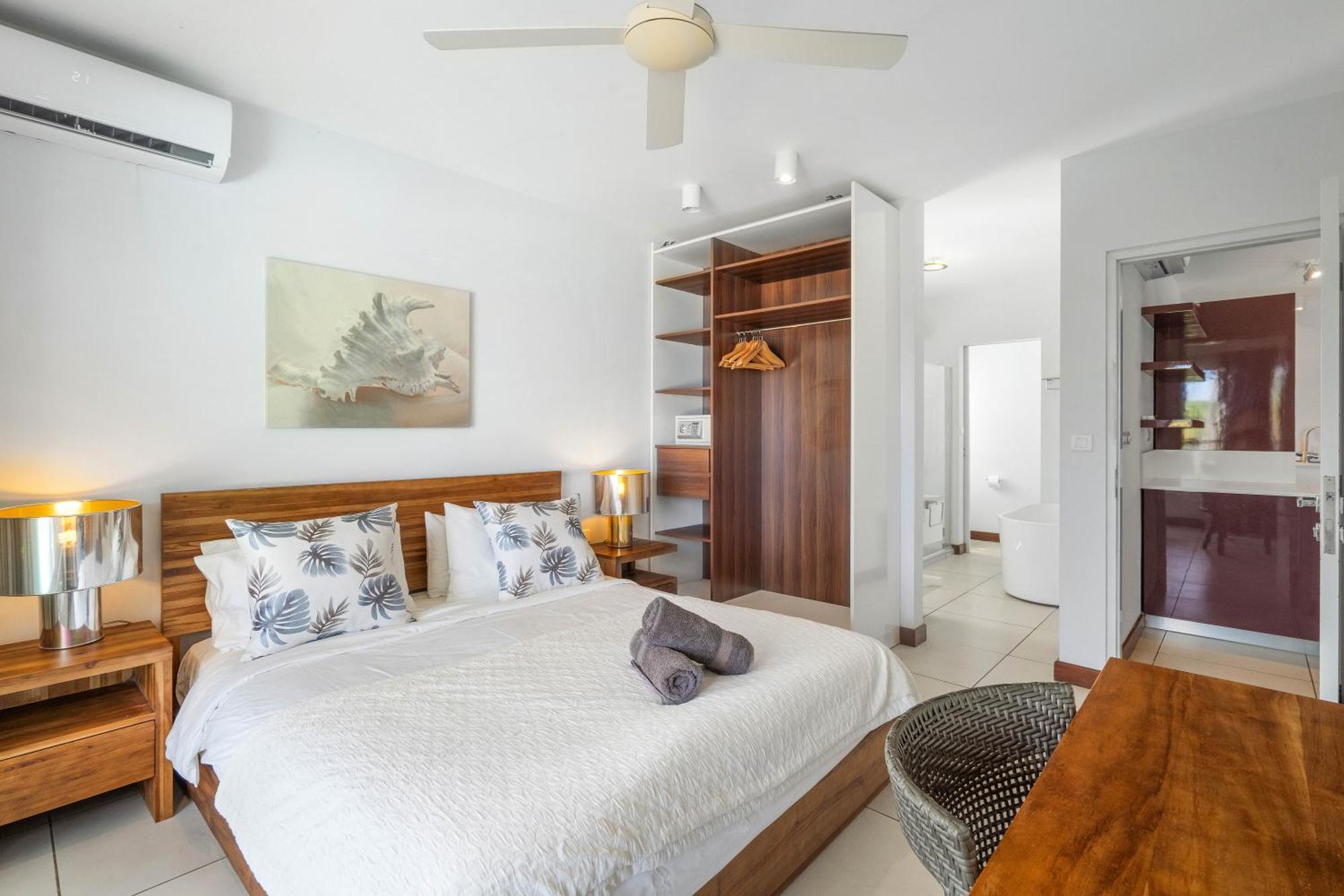 Kanope Bay - Holiday Beachfront Apartments Pointe aux Biches Kültér fotó