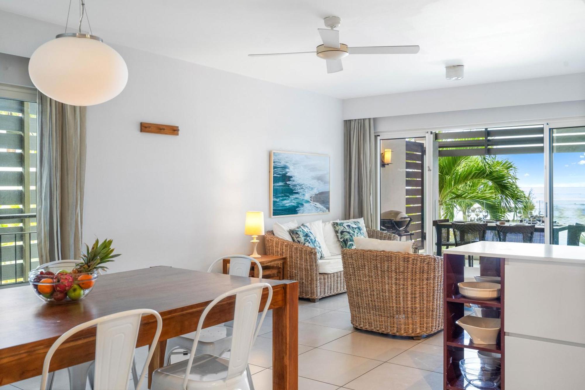 Kanope Bay - Holiday Beachfront Apartments Pointe aux Biches Kültér fotó